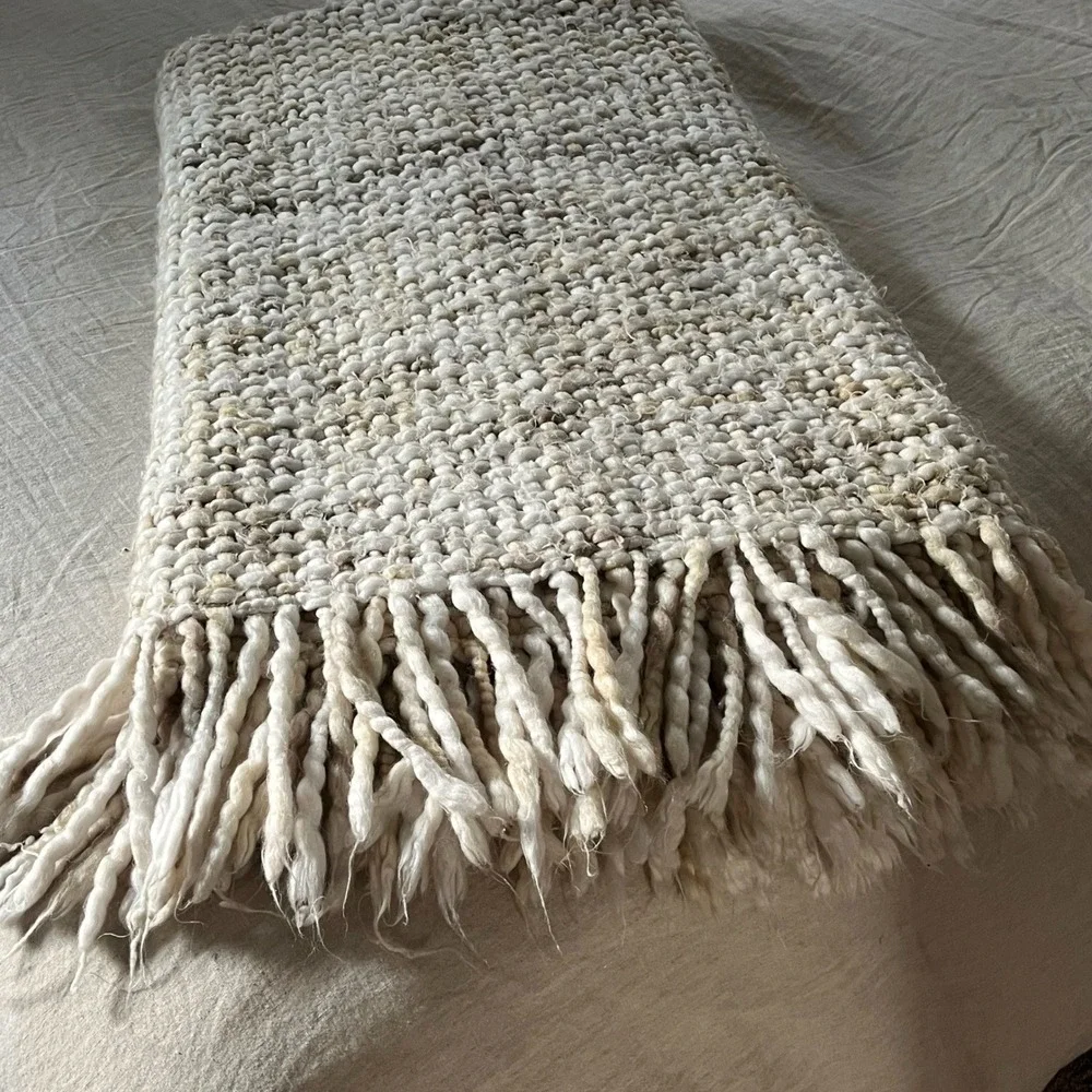 West Elm Chunky Knit Popcorn Loop Throw Blanket Cream Ivory Boho 50x60
